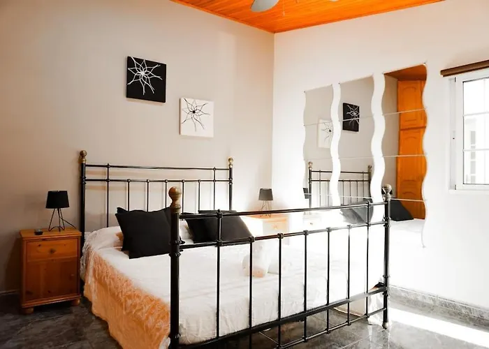 Nue サンタクルスデテネリフェ