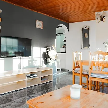 Nue Apartment,terrace & Views Near Teresitas Apartman Santa Cruz de Tenerife
